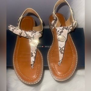 Women's Bennia Thong Sandals- Snake Pattern-BRAND NEW!